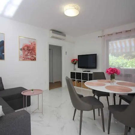 In - Istrien 40339 Apartman Porec